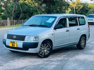 A picture of Toyota PROBOX DVV Price 13 8M Cc 1290 Year 2007