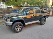 A picture of TOYOTA HILUX DABLE CABIN BEI