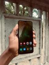 A picture of SAMSUNG A30