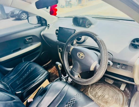 A picture of TOYOTA IST Reg no DP Y o m 2006 Engine