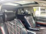 A picture of Toyota Harrier new
