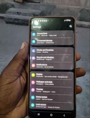 A picture of Samsung s20 ultra 5G