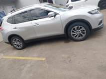 A picture of 2015 Nissan X TRAIL 2 0 SUV for sale in