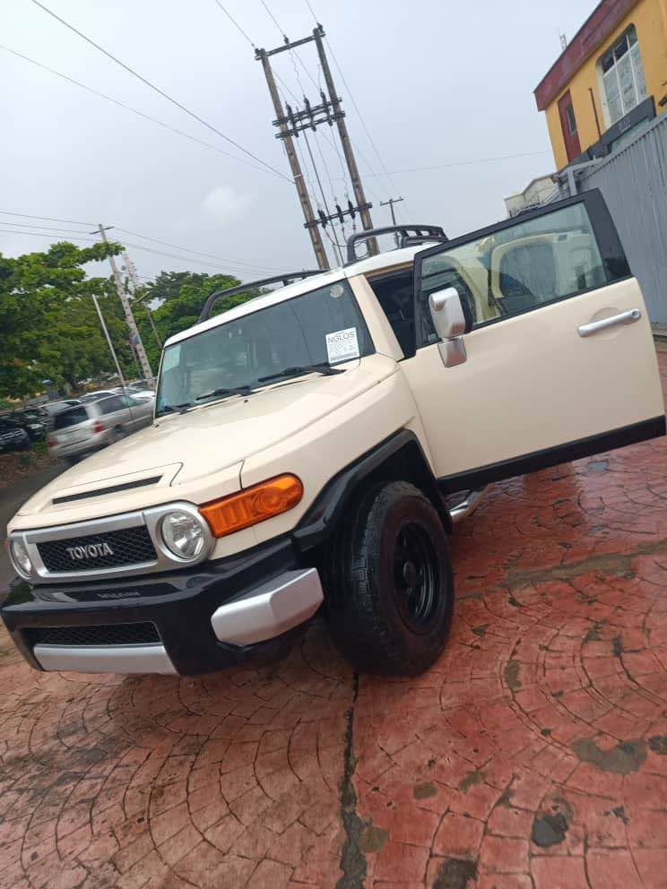 A picture of Foreign Used 2008 Toyota FJ Cruiser