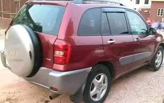 A picture of TOYOTA RAV4
