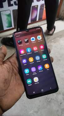 A picture of SAMSUNG GALAXY A50