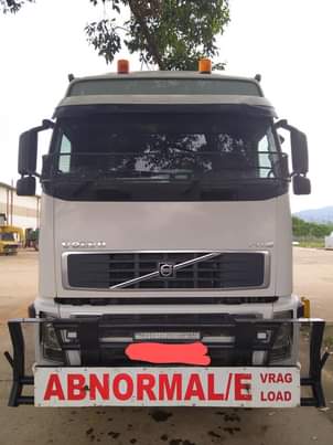 Trucks, T.
