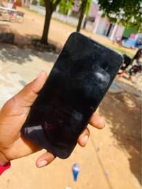 A picture of JiPatie iphone Xs Max Bora Kwa Bei Ndogo Kila kitu