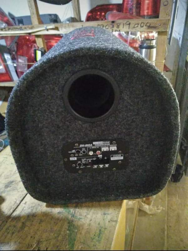 A picture of Subwoofer in all sizes 6 8 10 0703194989 0776540826 0758506187