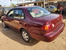 A picture of Manual Toyota Corolla 09069039339