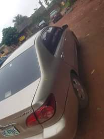 A picture of Toyota Corolla 04