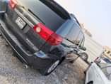 A picture of Toyota sienna Model 2009 gcc full option 0508613792