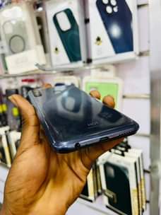 A picture of Tecno Hot 8