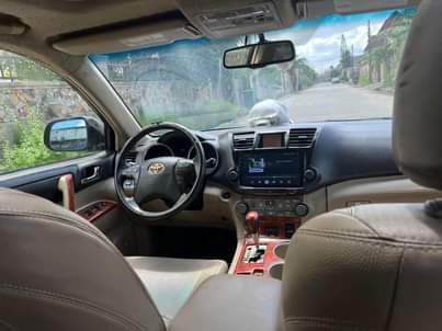 A picture of Registered 08 Toyota Highlander Limited Edition keyless entry price 8.8M