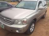 A picture of  Distress sale Toyota Highlander 2004 3 seater Only ac