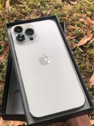 iPhone M.