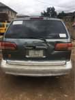 A picture of 2000 TOYOTA SIENNA