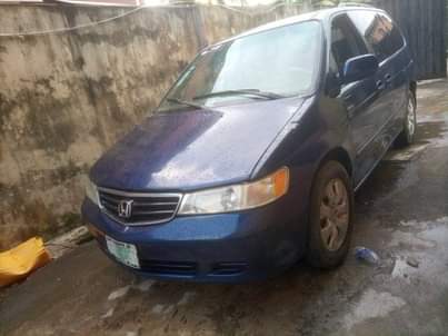 A picture of 2004 Honda Odyssey ac chilling perfect Odyssey
