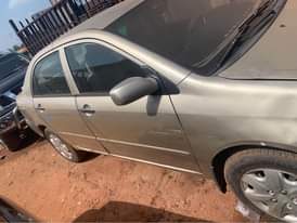 A picture of Toyota Corolla 02