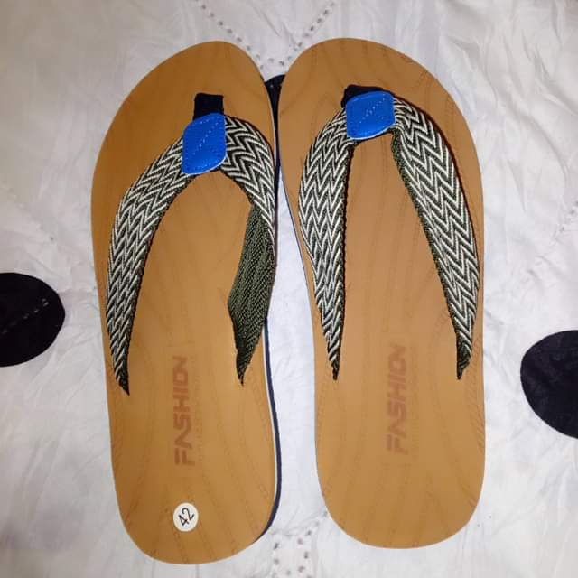 slippers