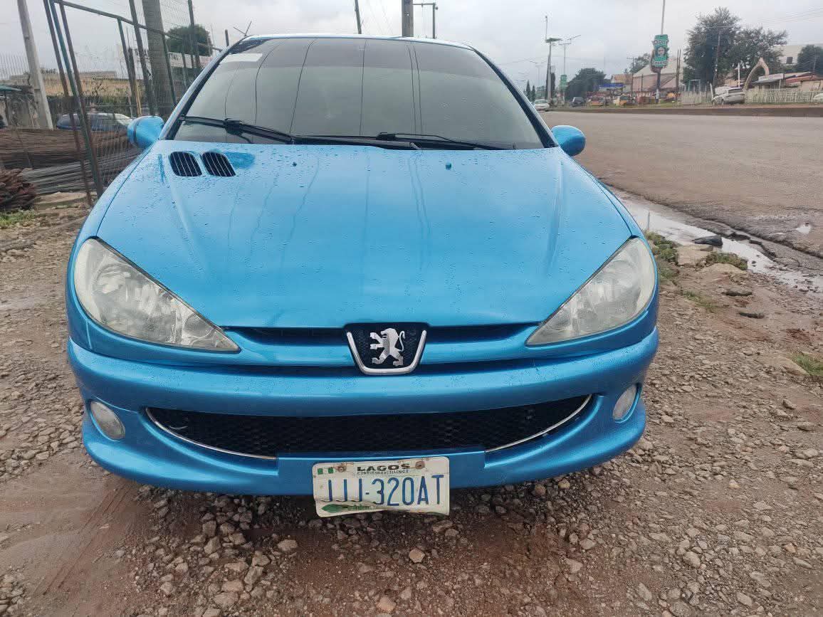 A picture of 2004 2004 2004