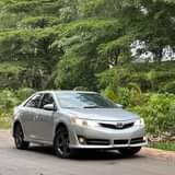 A picture of Se Camry 2012