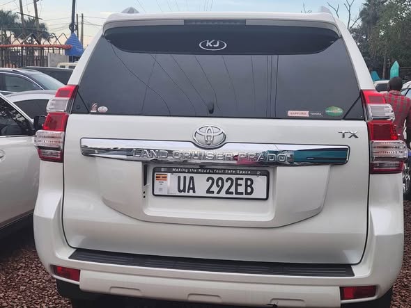 A picture of Toyota Land Cruiser Prado tx diesel 2017 model 0757913971