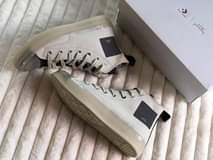 A picture of Jungle casual shoe