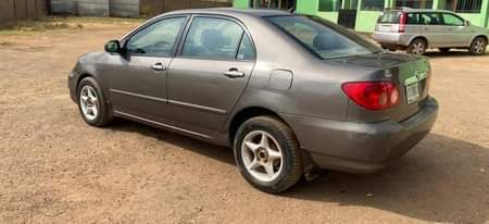 A picture of Toyota Corolla 2006 pure first body
