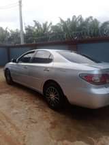 A picture of Lexus Es 300