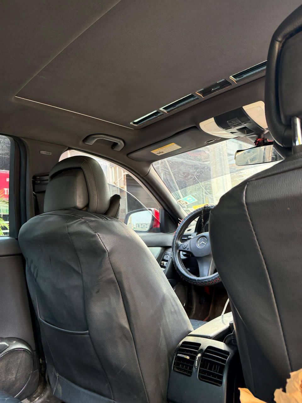A picture of Mercedes C300 Benz Toks Standard