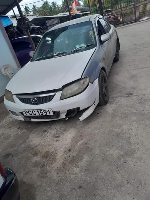 mazda 323