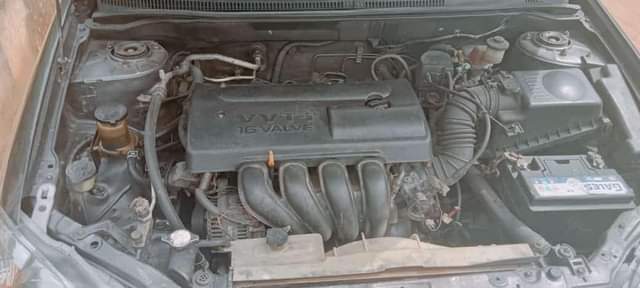 A picture of Toyota Corolla 04 sound engine and gear AC chilling Belgium