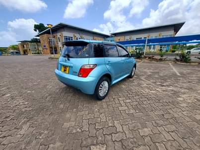 A picture of Toyota IST 075 6506 642