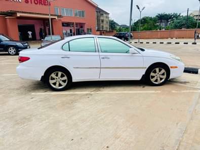 A picture of 2006 es330 with the legendary 3mz vvti 3 5 liter