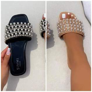 A picture of Ladies casual shoes