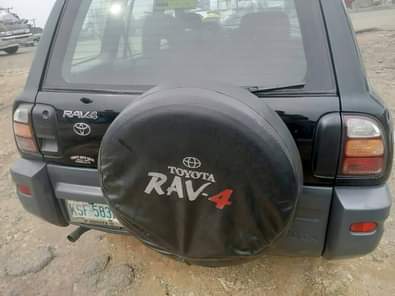 A picture of Toyota RAV4 Sound engine Smooth gear AC chilling Neat interior