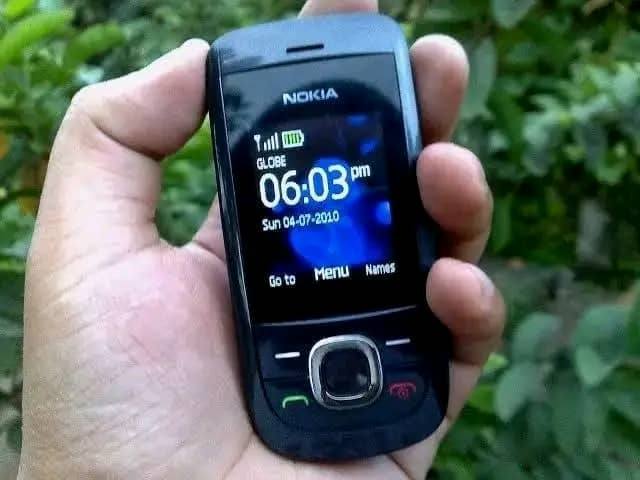 A picture of NOKIA 2220 SLIDER BRAND NEW BOXED PACK BUTTON PHONE WITH