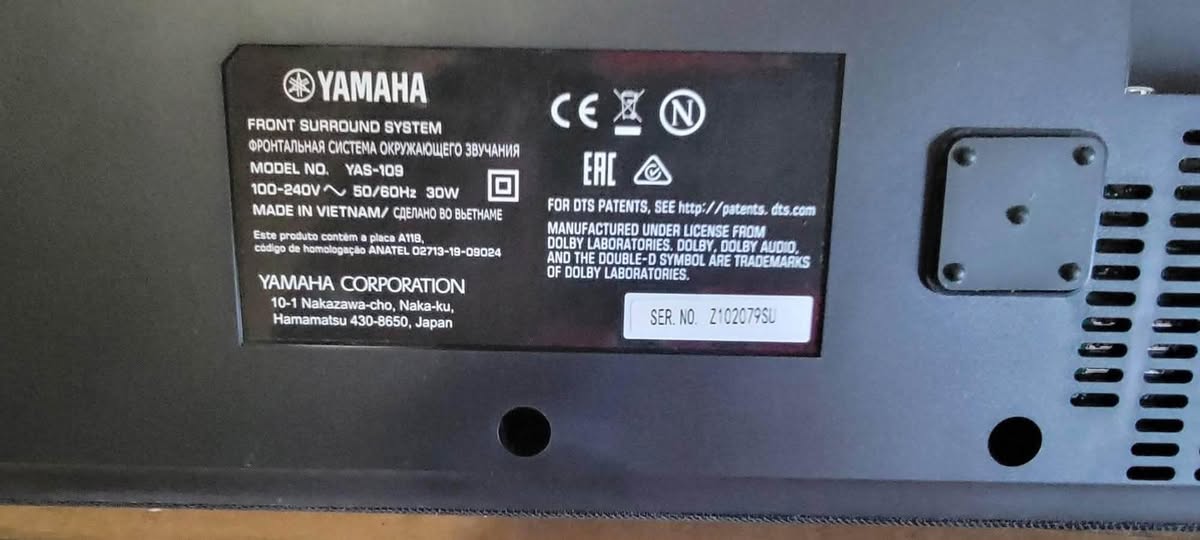 A picture of Yamaha sound bar yas 109 with Alexa and built in