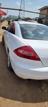 A picture of Honda accord engine and gear perfect Ac chilling Nothing to