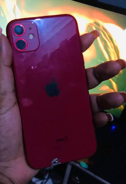 A picture of Iphone 11