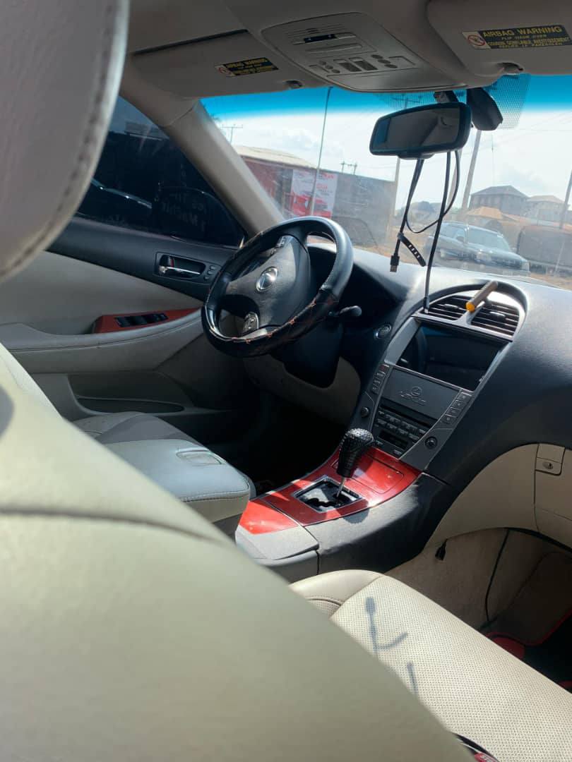 A picture of REGISTERED LEXUS ES 350 YEAR 2009 MODEL V6 ENGINE SUNROOF