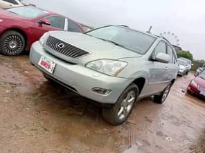 A picture of Highest grade Lexus RX 330 Everything is intact and untouched