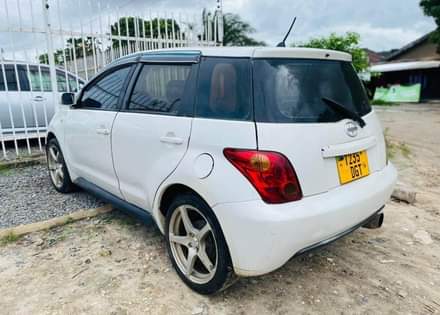 A picture of Toyota ist