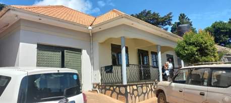 A picture of House on Sale Located at Kajjansi on Entebbe road