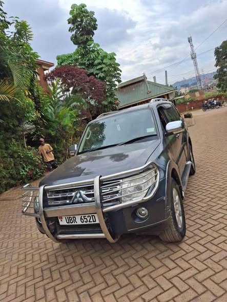 mitsubishi pajero