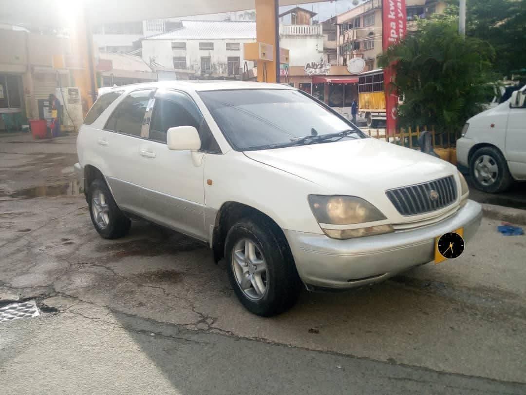 A picture of 2004 Toyota toyota