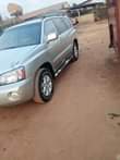 A picture of Toyota Highlander Perfectly Working Engine Gear and AC with complete