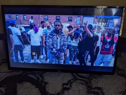 A picture of TV AINA YA LG NCH 32