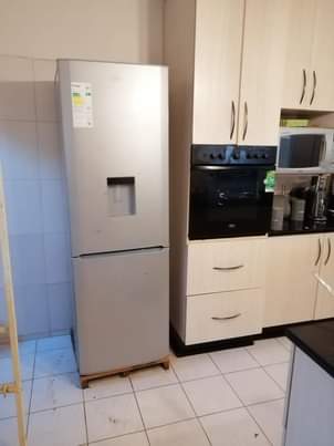 classifieds/fridges